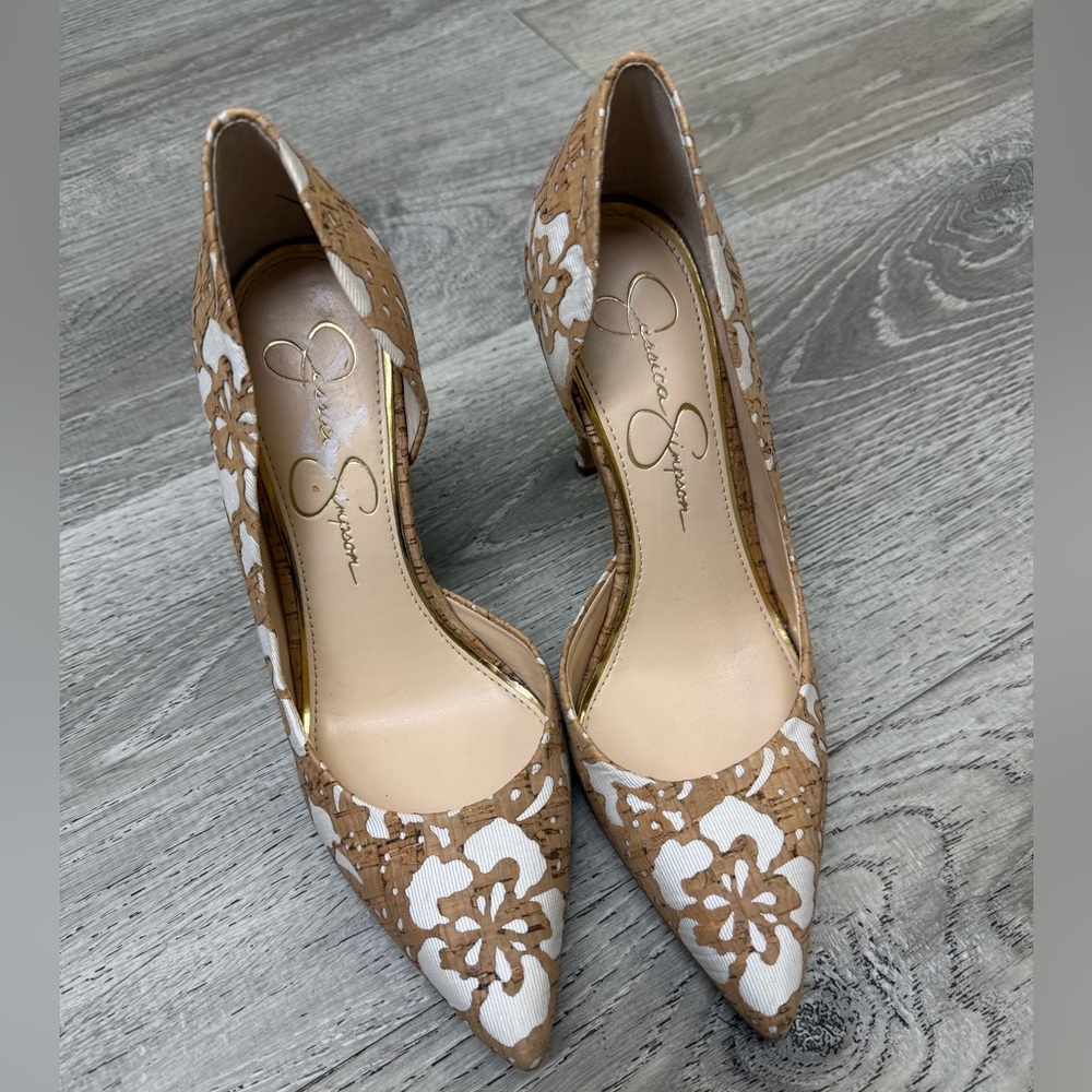 Jessica Simpson Tan & White Floral Pointed Toe Pumps